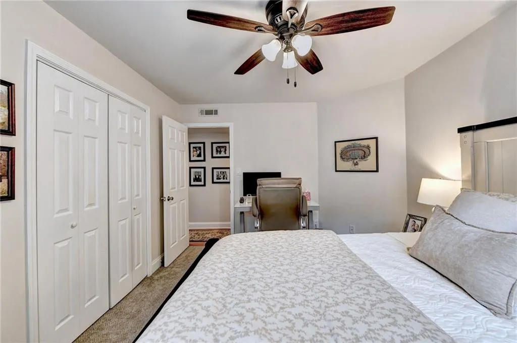 6980 Roswell Road Unit H4, Atlanta, Georgia 30328, 3 Bedrooms Bedrooms, ,2 BathroomsBathrooms,Residential,Sold,6980 Roswell Road Unit H4,7239647