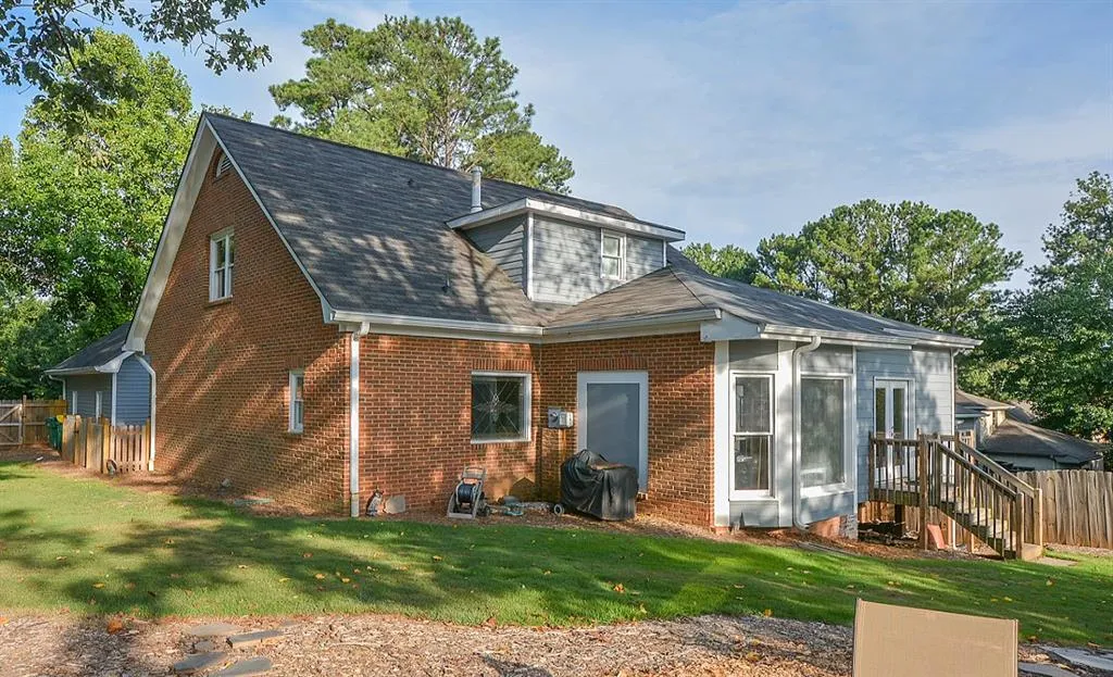5368 Greenland Road, Atlanta, Georgia 30342, 4 Bedrooms Bedrooms, ,3 BathroomsBathrooms,Residential,Sold,5368 Greenland Road,5729272