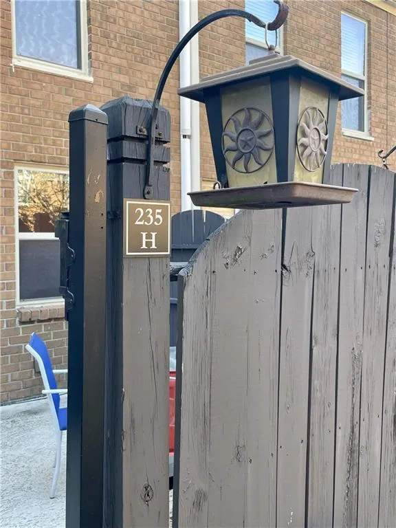 235 Winding River Drive Unit H, Sandy Springs, Georgia 30350, 2 Bedrooms Bedrooms, ,1 BathroomBathrooms,Residential,Sold,235 Winding River Drive Unit H,7216550