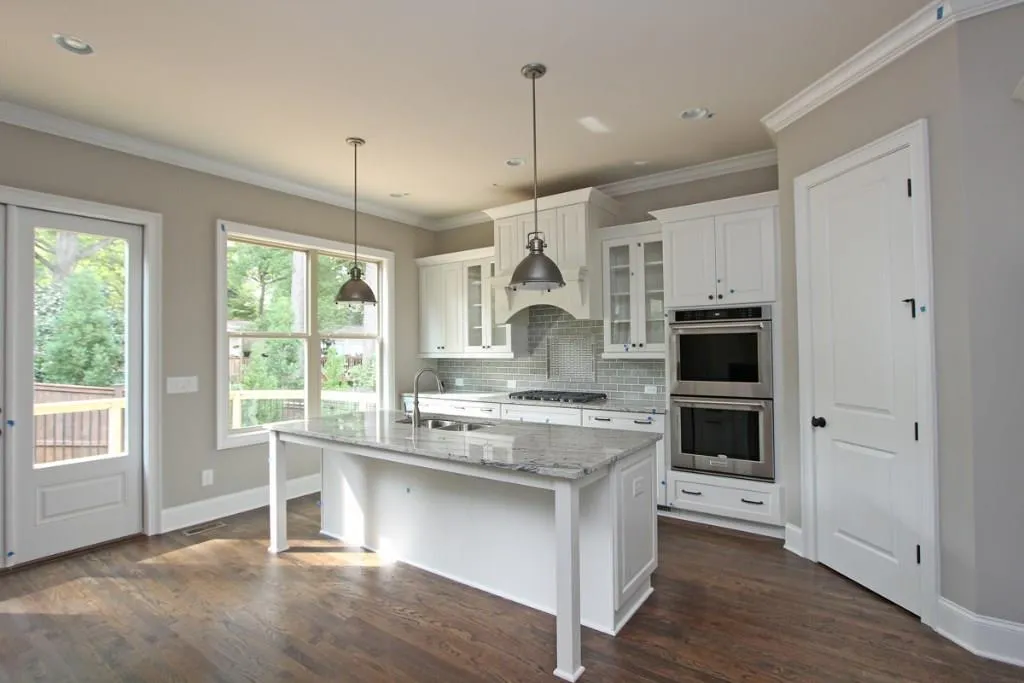 1025 Preswyck Way, Atlanta, Georgia 30328, 5 Bedrooms Bedrooms, ,4 BathroomsBathrooms,Residential,Sold,1025 Preswyck Way,5562634