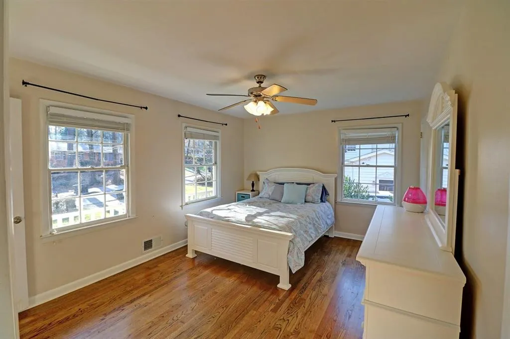6536 Wright Road, Sandy Springs, Georgia 30328, 3 Bedrooms Bedrooms, ,3 BathroomsBathrooms,Residential,Sold,6536 Wright Road,5952087