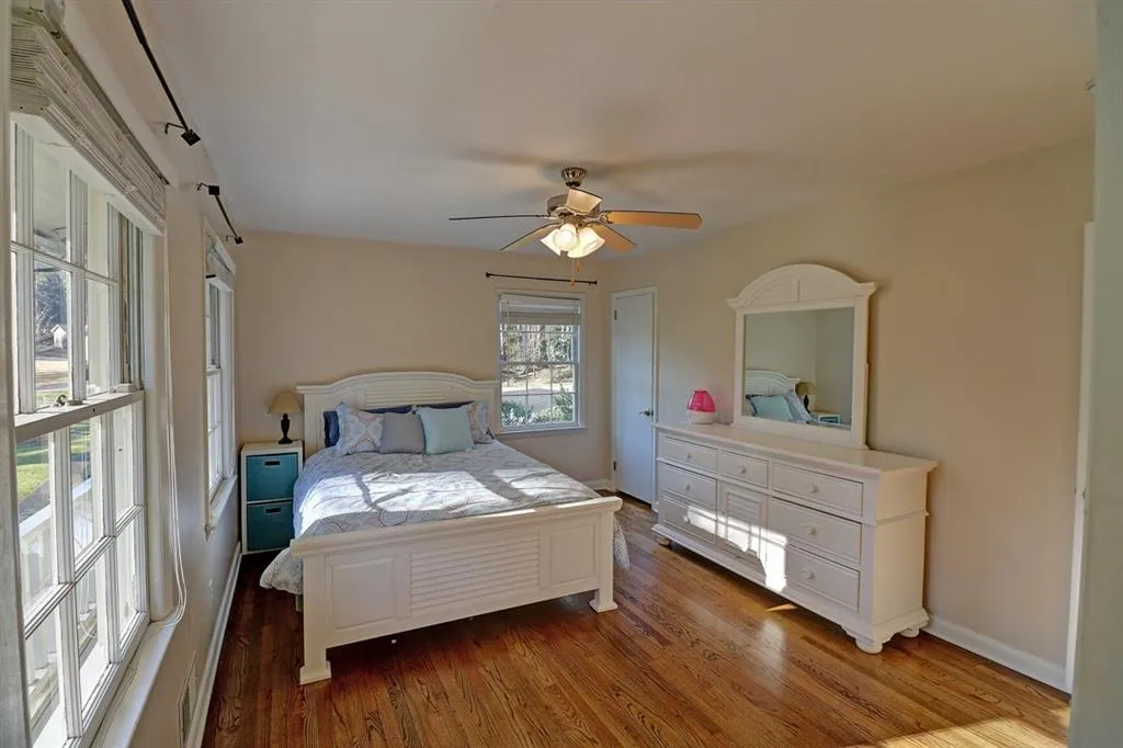 6536 Wright Road, Sandy Springs, Georgia 30328, 3 Bedrooms Bedrooms, ,3 BathroomsBathrooms,Residential,Sold,6536 Wright Road,5952087