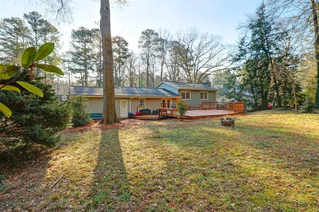6536 Wright Road, Sandy Springs, Georgia 30328, 3 Bedrooms Bedrooms, ,3 BathroomsBathrooms,Residential,Sold,6536 Wright Road,5952087