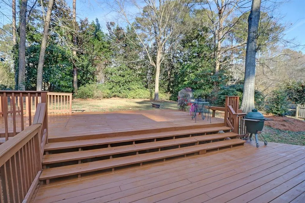 6536 Wright Road, Sandy Springs, Georgia 30328, 3 Bedrooms Bedrooms, ,3 BathroomsBathrooms,Residential,Sold,6536 Wright Road,5952087