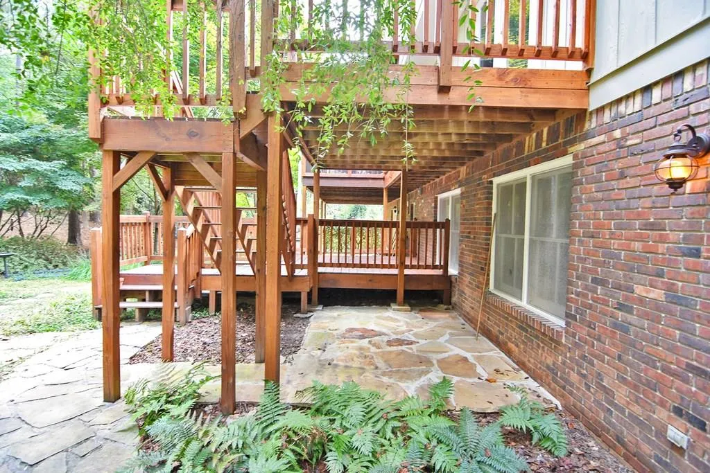 8110 Winged Foot Drive, Sandy Springs, Georgia 30350, 4 Bedrooms Bedrooms, ,4 BathroomsBathrooms,Residential,Sold,8110 Winged Foot Drive,6076130