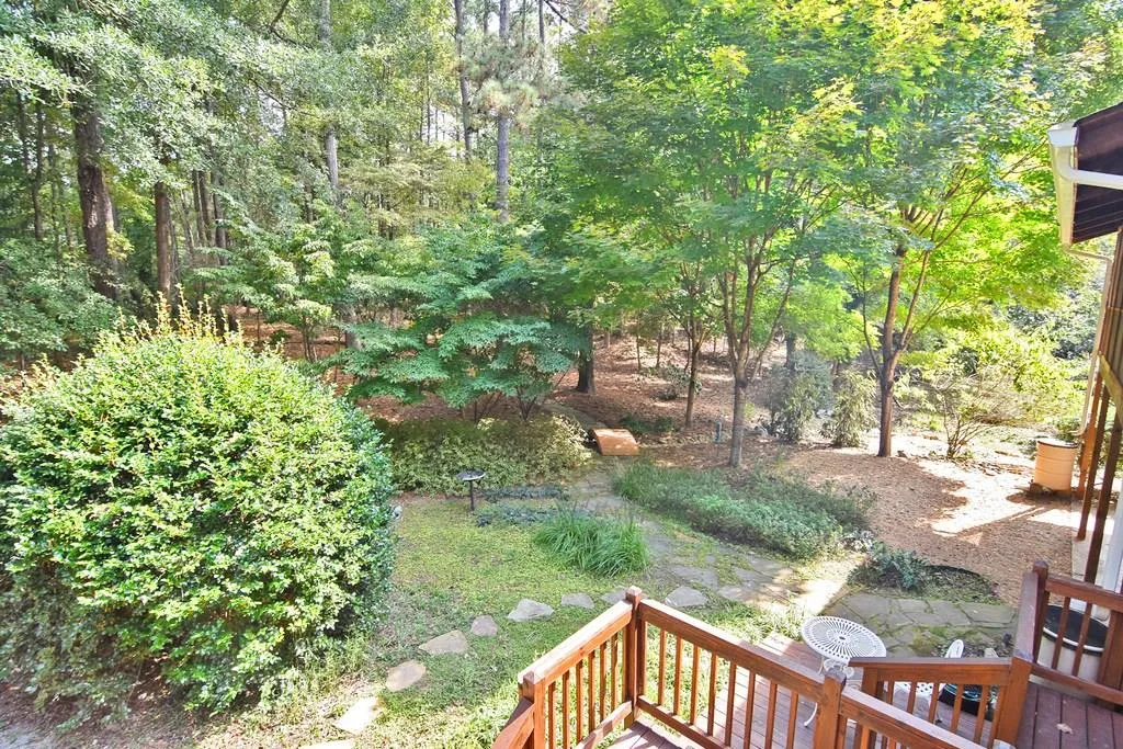8110 Winged Foot Drive, Sandy Springs, Georgia 30350, 4 Bedrooms Bedrooms, ,4 BathroomsBathrooms,Residential,Sold,8110 Winged Foot Drive,6076130