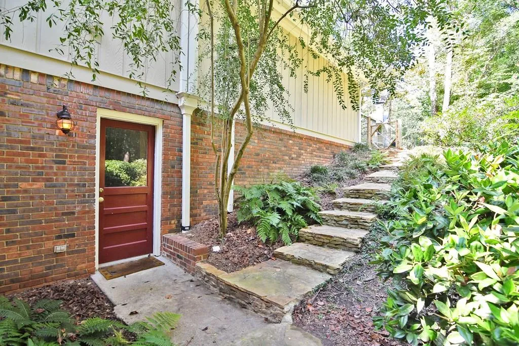 8110 Winged Foot Drive, Sandy Springs, Georgia 30350, 4 Bedrooms Bedrooms, ,4 BathroomsBathrooms,Residential,Sold,8110 Winged Foot Drive,6076130