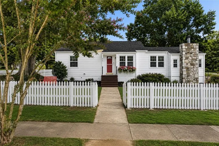 426 Freyer Drive Ne, Marietta, Georgia 30060