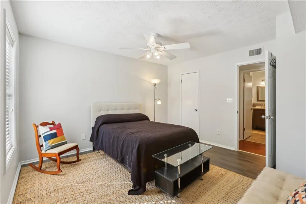 101 Natchez Trace, Atlanta, Georgia 30350, 2 Bedrooms Bedrooms, ,2 BathroomsBathrooms,Residential,Sold,101 Natchez Trace,7538211