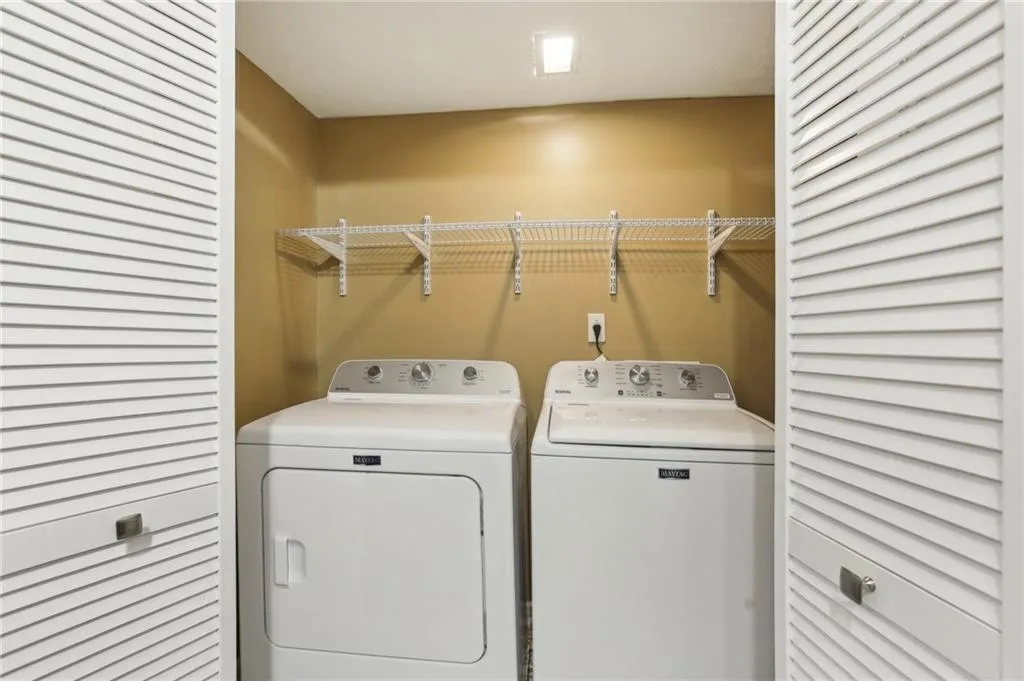 101 Natchez Trace, Atlanta, Georgia 30350, 2 Bedrooms Bedrooms, ,2 BathroomsBathrooms,Residential,Sold,101 Natchez Trace,7538211
