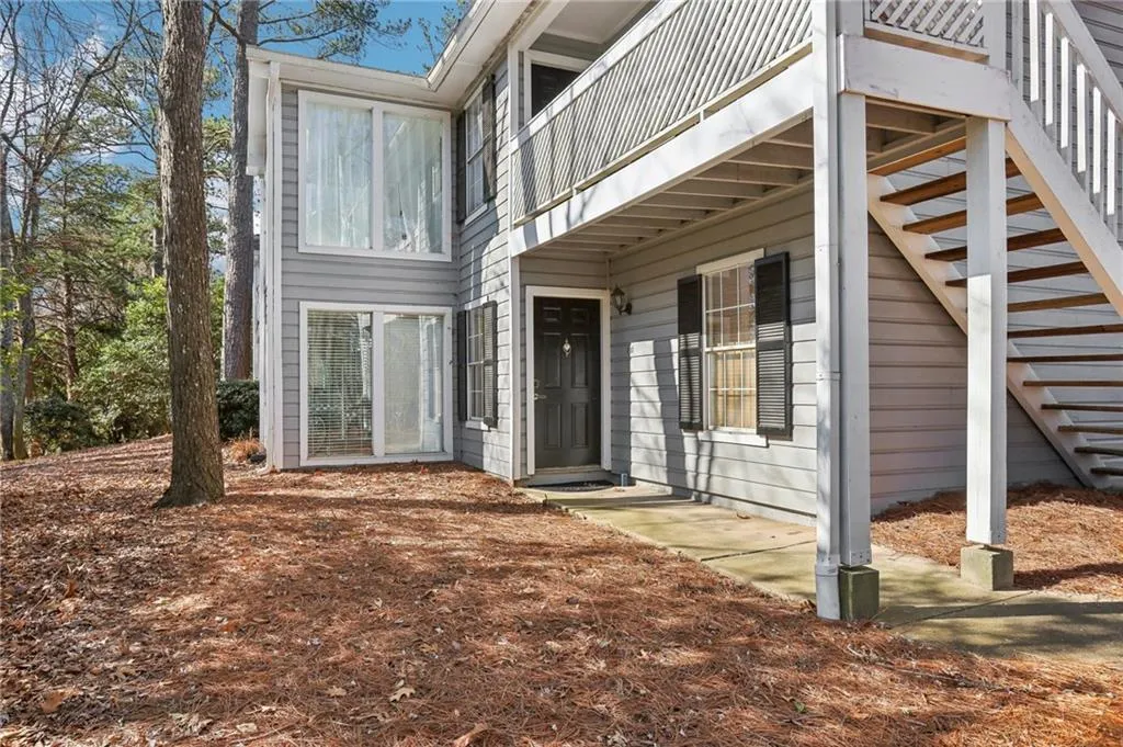 101 Natchez Trace, Atlanta, Georgia 30350, 2 Bedrooms Bedrooms, ,2 BathroomsBathrooms,Residential,Sold,101 Natchez Trace,7538211