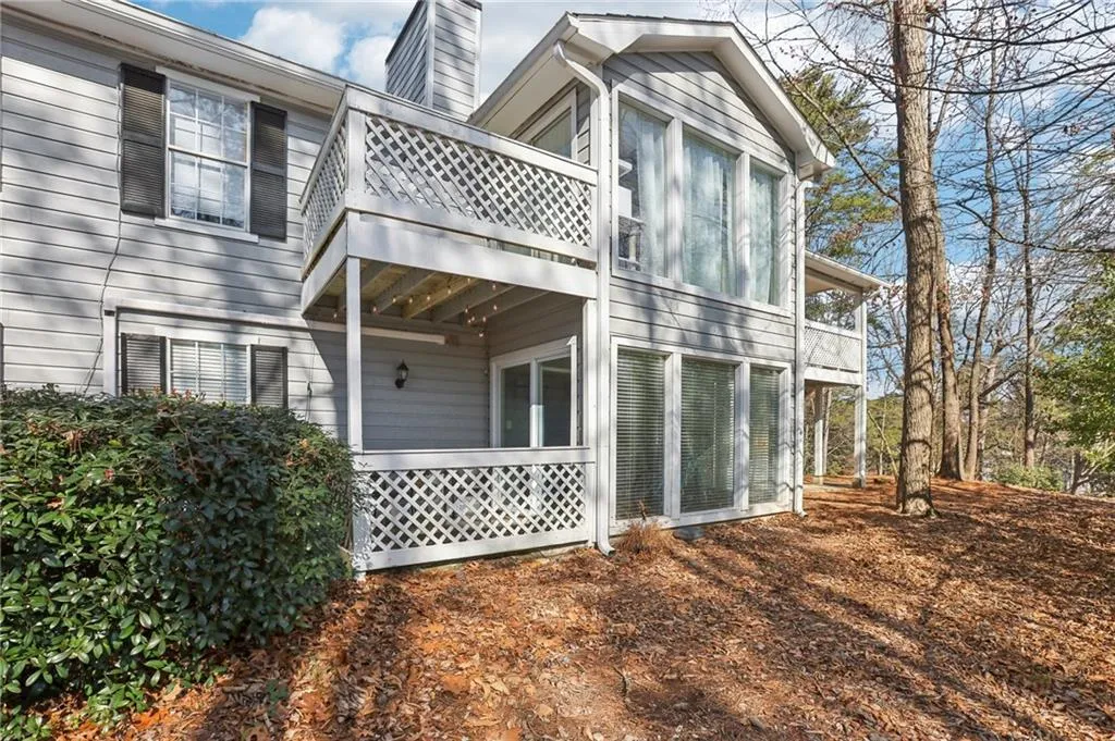 101 Natchez Trace, Atlanta, Georgia 30350, 2 Bedrooms Bedrooms, ,2 BathroomsBathrooms,Residential,Sold,101 Natchez Trace,7538211