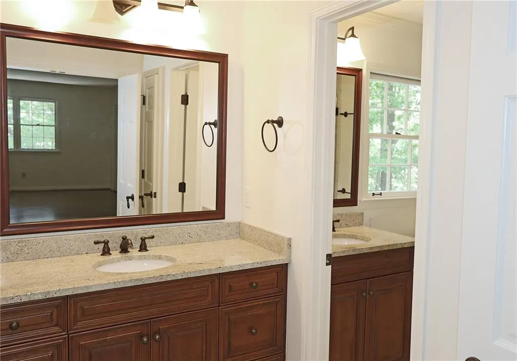 6285 River Overlook Drive, Sandy Springs, Georgia 30328, 5 Bedrooms Bedrooms, ,3 BathroomsBathrooms,Residential,Sold,6285 River Overlook Drive,6006112