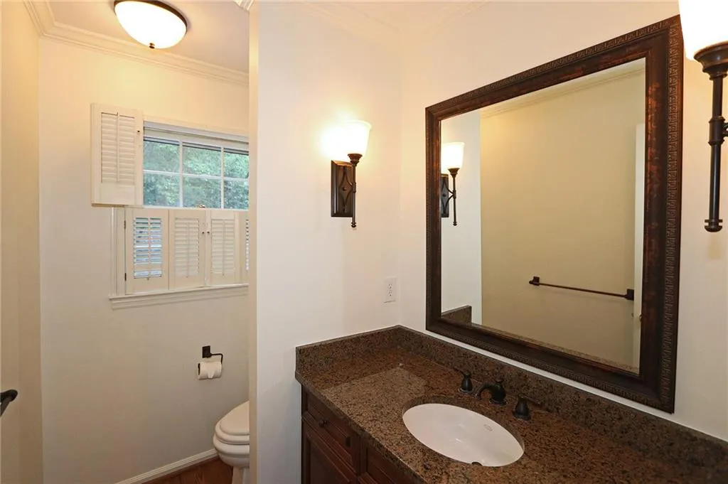 6285 River Overlook Drive, Sandy Springs, Georgia 30328, 5 Bedrooms Bedrooms, ,3 BathroomsBathrooms,Residential,Sold,6285 River Overlook Drive,6006112