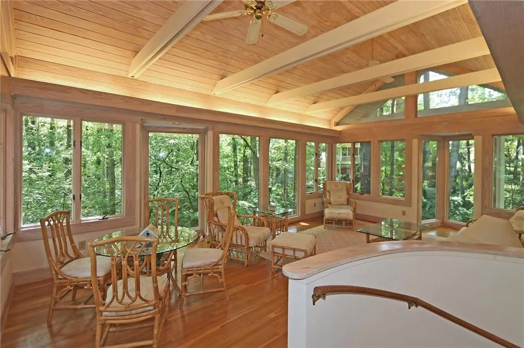 6285 River Overlook Drive, Sandy Springs, Georgia 30328, 5 Bedrooms Bedrooms, ,3 BathroomsBathrooms,Residential,Sold,6285 River Overlook Drive,6006112