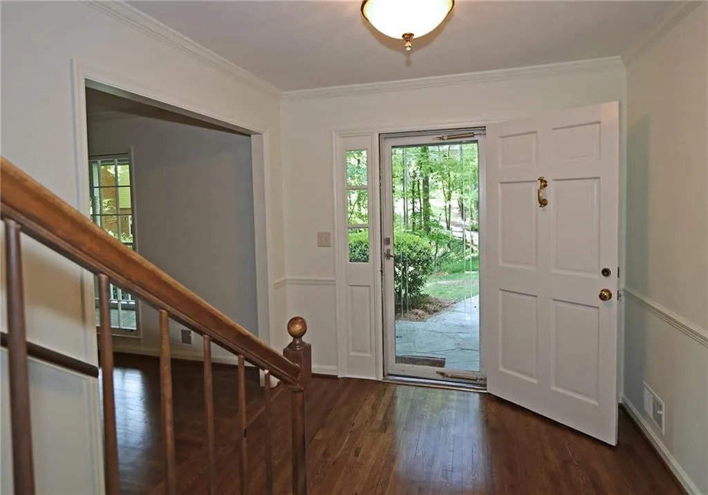 6285 River Overlook Drive, Sandy Springs, Georgia 30328, 5 Bedrooms Bedrooms, ,3 BathroomsBathrooms,Residential,Sold,6285 River Overlook Drive,6006112