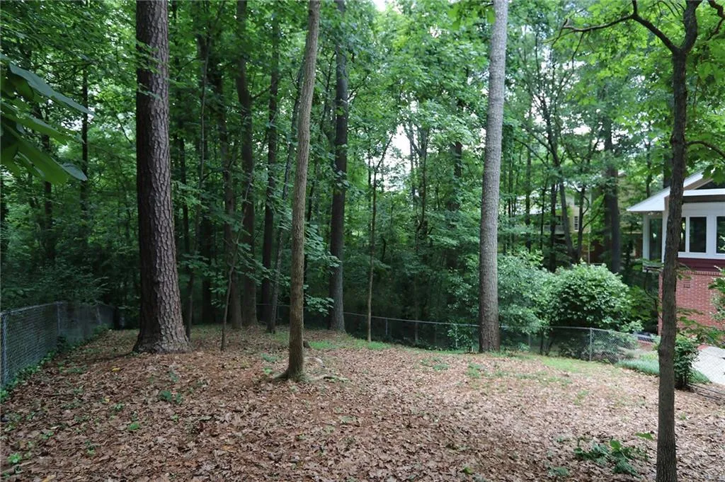 6285 River Overlook Drive, Sandy Springs, Georgia 30328, 5 Bedrooms Bedrooms, ,3 BathroomsBathrooms,Residential,Sold,6285 River Overlook Drive,6006112