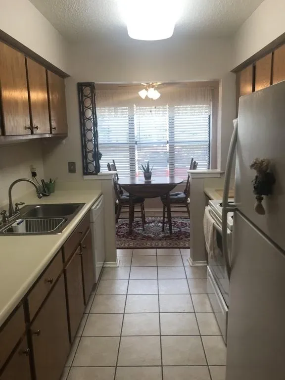 2516 Huntingdon Chase Unit 2516, Sandy Springs, Georgia 30350, 2 Bedrooms Bedrooms, ,2 BathroomsBathrooms,Residential,Sold,2516 Huntingdon Chase Unit 2516,6681856