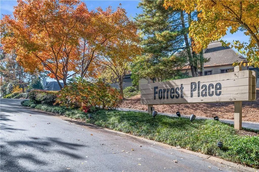 25 Forrest Place~ Turn key ready townhome awaits! Come visit!