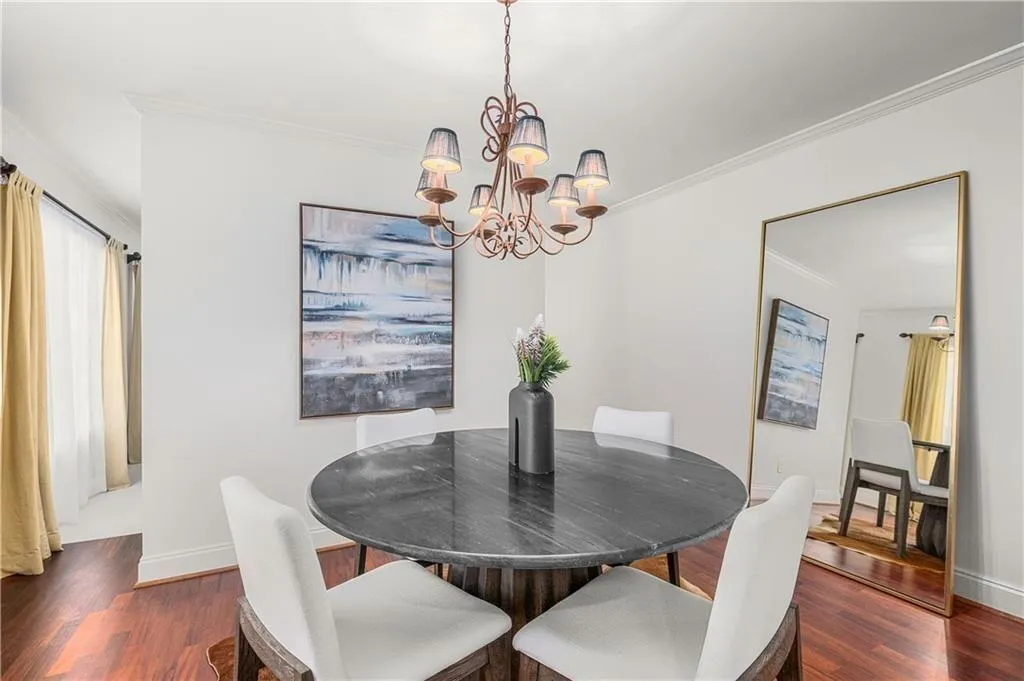 25 Forrest Place~ The Dining Room is light and bri