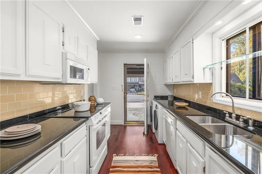 25 Forrest Place~ The Kitchen has been refreshed;