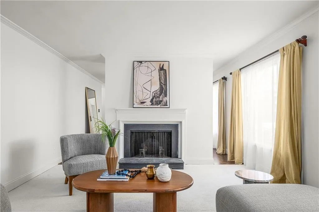 25 Forrest Place~ Light and bright fireside living