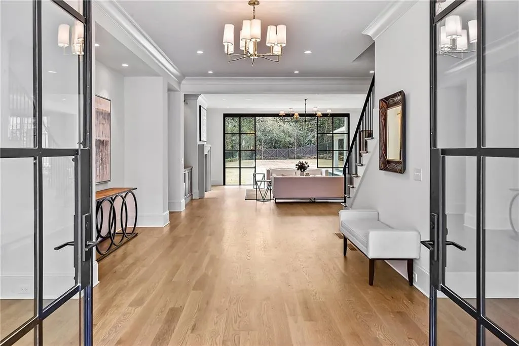 258 Pineland Road Nw, Atlanta, Georgia 30342, 6 Bedrooms Bedrooms, 0 ,8 BathroomsBathrooms,Residential,For Sale,258 Pineland Road Nw,7806281