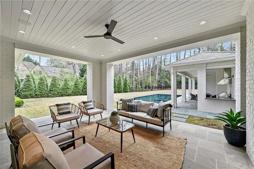 258 Pineland Road Nw, Atlanta, Georgia 30342, 6 Bedrooms Bedrooms, 0 ,8 BathroomsBathrooms,Residential,For Sale,258 Pineland Road Nw,7806281