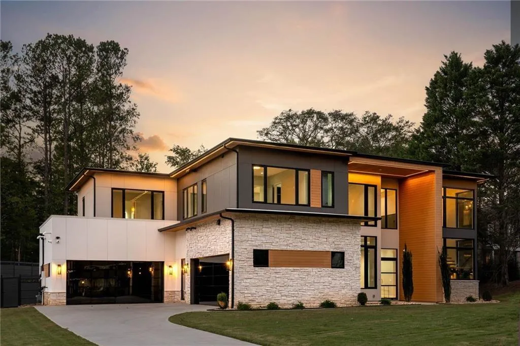 502 Old Harbor Drive, Sandy Springs, Georgia 30328, ,Land,For Sale,502 Old Harbor Drive,7745658