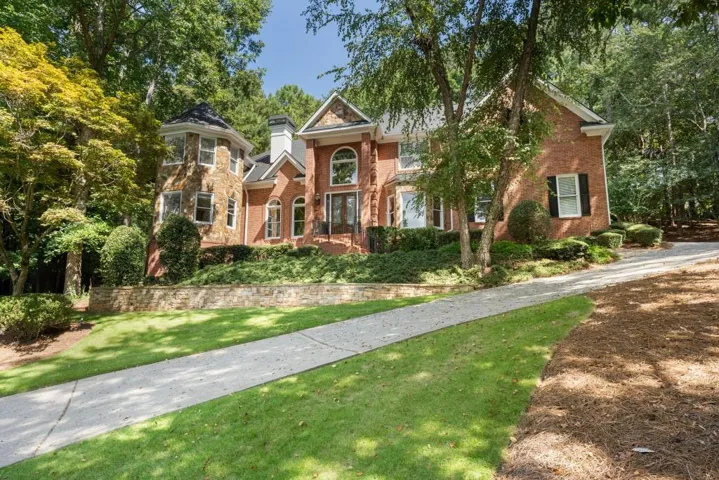620 Wynfield Court, Roswell, Georgia 30076