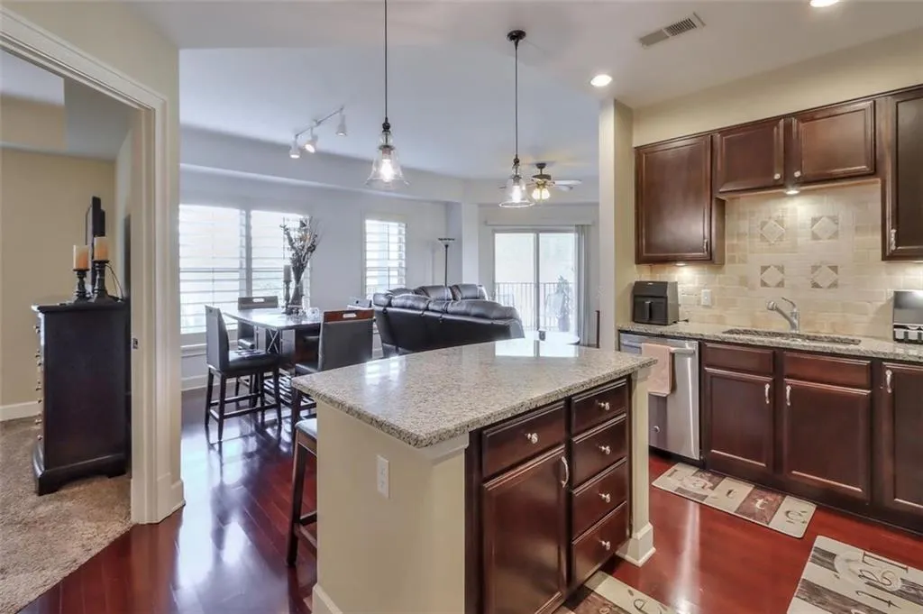 200 River Vista Drive Unit 608, Atlanta, Georgia 30339, 2 Bedrooms Bedrooms, ,2 BathroomsBathrooms,Residential,Sold,200 River Vista Drive Unit 608,6827975 200 River Vista Drive Unit 608, Atlanta, Georgia 30339, 2 Bedrooms Bedrooms, ,2 BathroomsBathrooms,Residential,Sold,200 River Vista Drive Unit 608,6827975