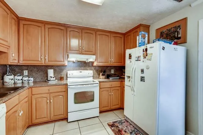 340 Winding River Drive Unit G, Sandy Springs, Georgia 30350, 3 Bedrooms Bedrooms, ,2 BathroomsBathrooms,Residential,Sold,340 Winding River Drive Unit G,6584064