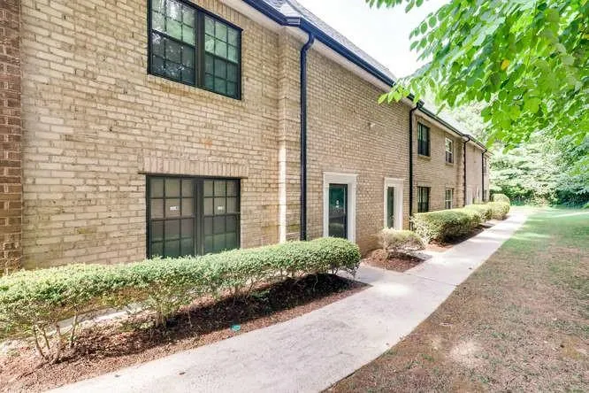 340 Winding River Drive Unit G, Sandy Springs, Georgia 30350, 3 Bedrooms Bedrooms, ,2 BathroomsBathrooms,Residential,Sold,340 Winding River Drive Unit G,6584064