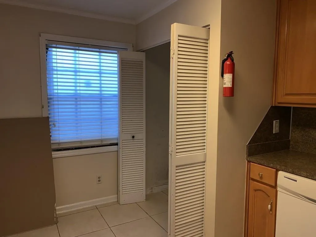340 Winding River Drive Unit G, Sandy Springs, Georgia 30350, 3 Bedrooms Bedrooms, ,2 BathroomsBathrooms,Residential,Sold,340 Winding River Drive Unit G,6584064