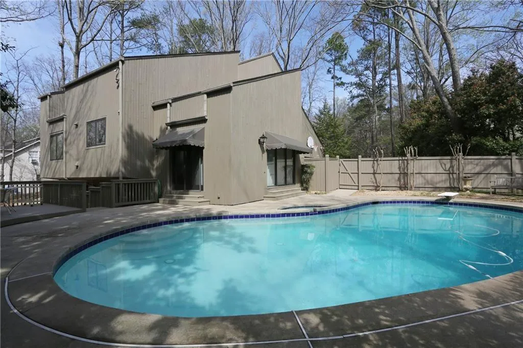 602 Chestnut Oak Court, Sandy Springs, Georgia 30327, 5 Bedrooms Bedrooms, ,4 BathroomsBathrooms,Residential,Sold,602 Chestnut Oak Court,5662192