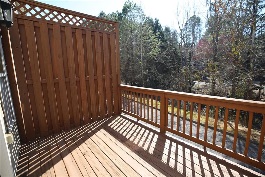 7235 Highland Bluff, Atlanta, Georgia 30328, 3 Bedrooms Bedrooms, ,3 BathroomsBathrooms,Residential,Sold,7235 Highland Bluff,7337053