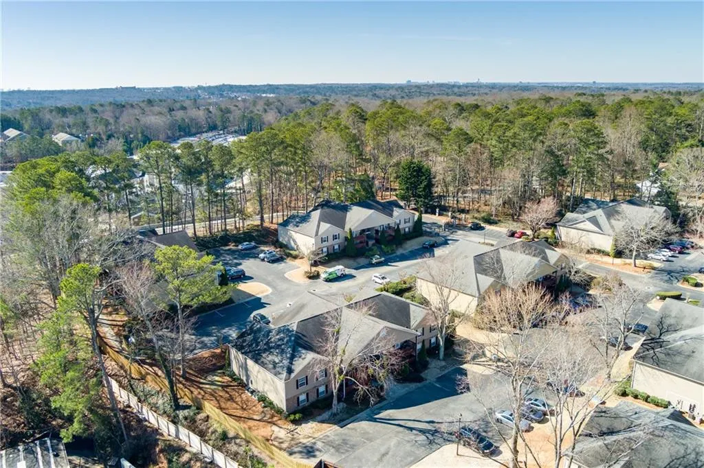 407 Brighton Point, Atlanta, Georgia 30328, 2 Bedrooms Bedrooms, ,2 BathroomsBathrooms,Residential,Sold,407 Brighton Point,7526873