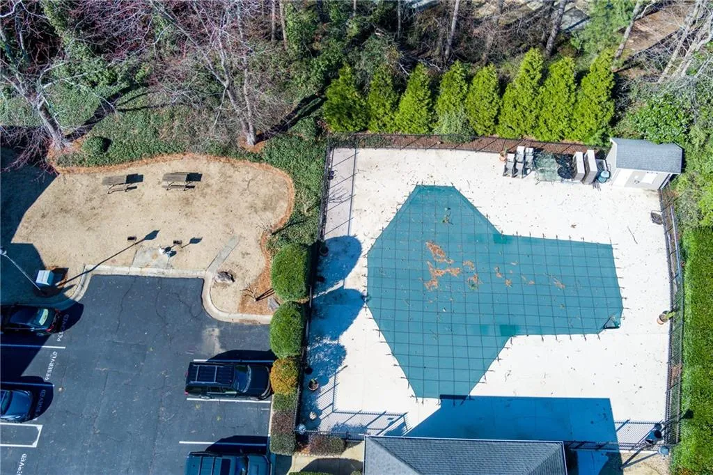 407 Brighton Point, Atlanta, Georgia 30328, 2 Bedrooms Bedrooms, ,2 BathroomsBathrooms,Residential,Sold,407 Brighton Point,7526873