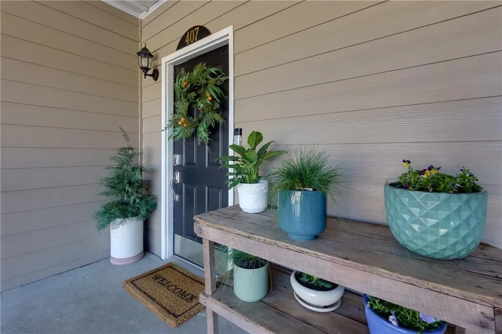 407 Brighton Point, Atlanta, Georgia 30328, 2 Bedrooms Bedrooms, ,2 BathroomsBathrooms,Residential,Sold,407 Brighton Point,7526873
