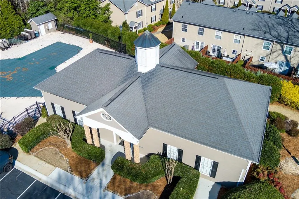 407 Brighton Point, Atlanta, Georgia 30328, 2 Bedrooms Bedrooms, ,2 BathroomsBathrooms,Residential,Sold,407 Brighton Point,7526873