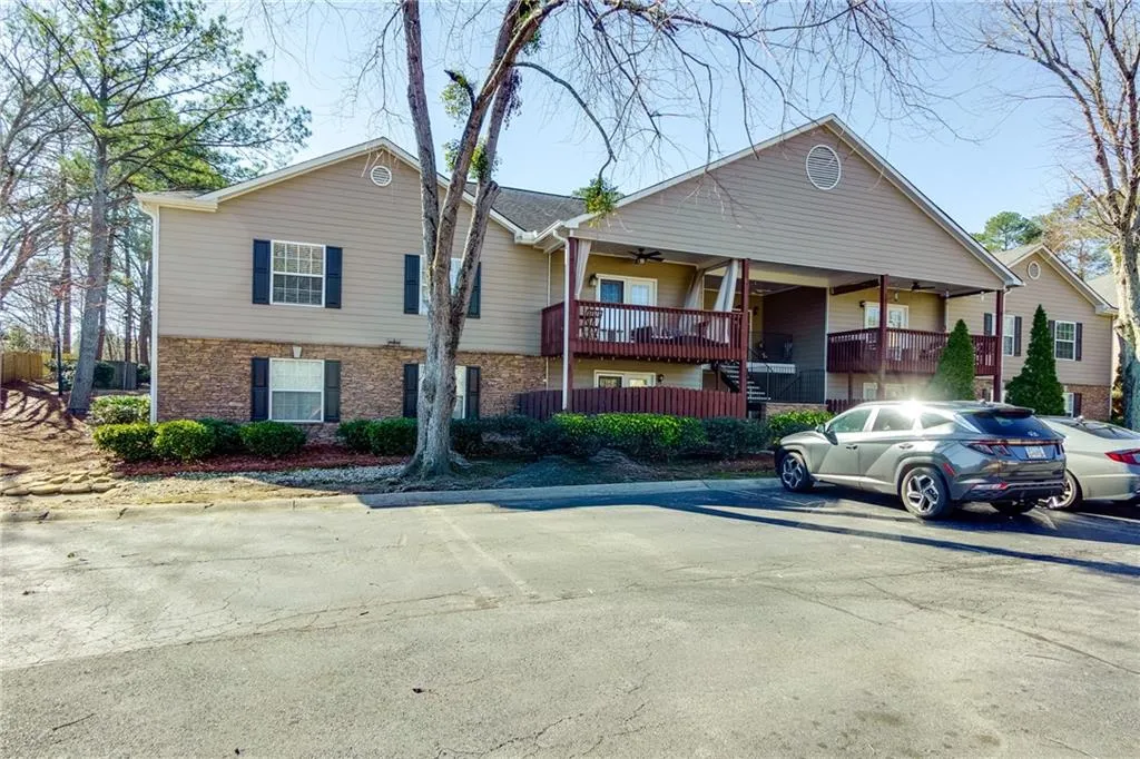 407 Brighton Point, Atlanta, Georgia 30328, 2 Bedrooms Bedrooms, ,2 BathroomsBathrooms,Residential,Sold,407 Brighton Point,7526873