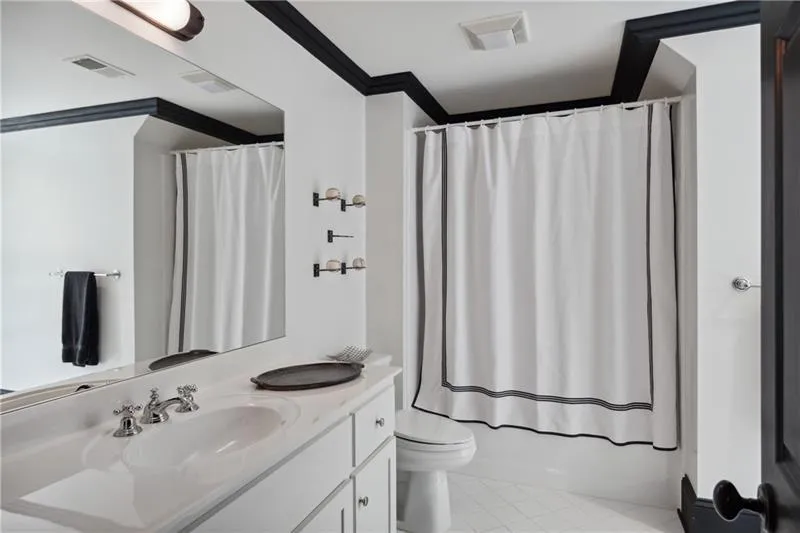 4698 Northside Drive, Sandy Springs, Georgia 30327, 6 Bedrooms Bedrooms, ,5 BathroomsBathrooms,Residential,Sold,4698 Northside Drive,7111328 4698 Northside Drive, Sandy Springs, Georgia 30327, 6 Bedrooms Bedrooms, ,5 BathroomsBathrooms,Residential,Sold,4698 Northside Drive,7111328