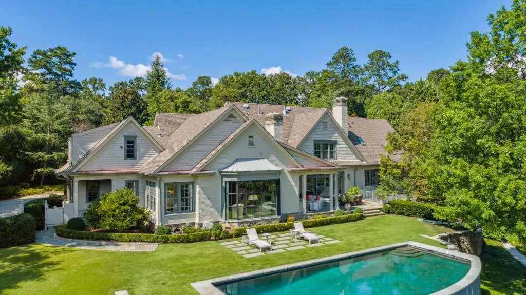 4698 Northside Drive, Sandy Springs, Georgia 30327, 6 Bedrooms Bedrooms, ,5 BathroomsBathrooms,Residential,Sold,4698 Northside Drive,7111328 4698 Northside Drive, Sandy Springs, Georgia 30327, 6 Bedrooms Bedrooms, ,5 BathroomsBathrooms,Residential,Sold,4698 Northside Drive,7111328