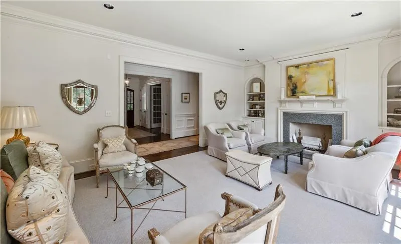 4698 Northside Drive, Sandy Springs, Georgia 30327, 6 Bedrooms Bedrooms, ,5 BathroomsBathrooms,Residential,Sold,4698 Northside Drive,7111328 4698 Northside Drive, Sandy Springs, Georgia 30327, 6 Bedrooms Bedrooms, ,5 BathroomsBathrooms,Residential,Sold,4698 Northside Drive,7111328