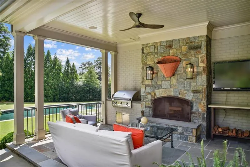 4698 Northside Drive, Sandy Springs, Georgia 30327, 6 Bedrooms Bedrooms, ,5 BathroomsBathrooms,Residential,Sold,4698 Northside Drive,7111328 4698 Northside Drive, Sandy Springs, Georgia 30327, 6 Bedrooms Bedrooms, ,5 BathroomsBathrooms,Residential,Sold,4698 Northside Drive,7111328