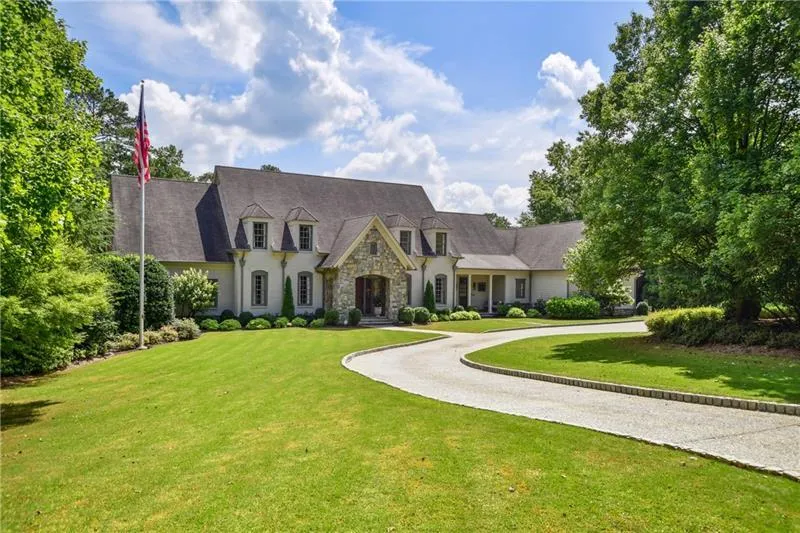 4698 Northside Drive, Sandy Springs, Georgia 30327, 6 Bedrooms Bedrooms, ,5 BathroomsBathrooms,Residential,Sold,4698 Northside Drive,7111328 4698 Northside Drive, Sandy Springs, Georgia 30327, 6 Bedrooms Bedrooms, ,5 BathroomsBathrooms,Residential,Sold,4698 Northside Drive,7111328