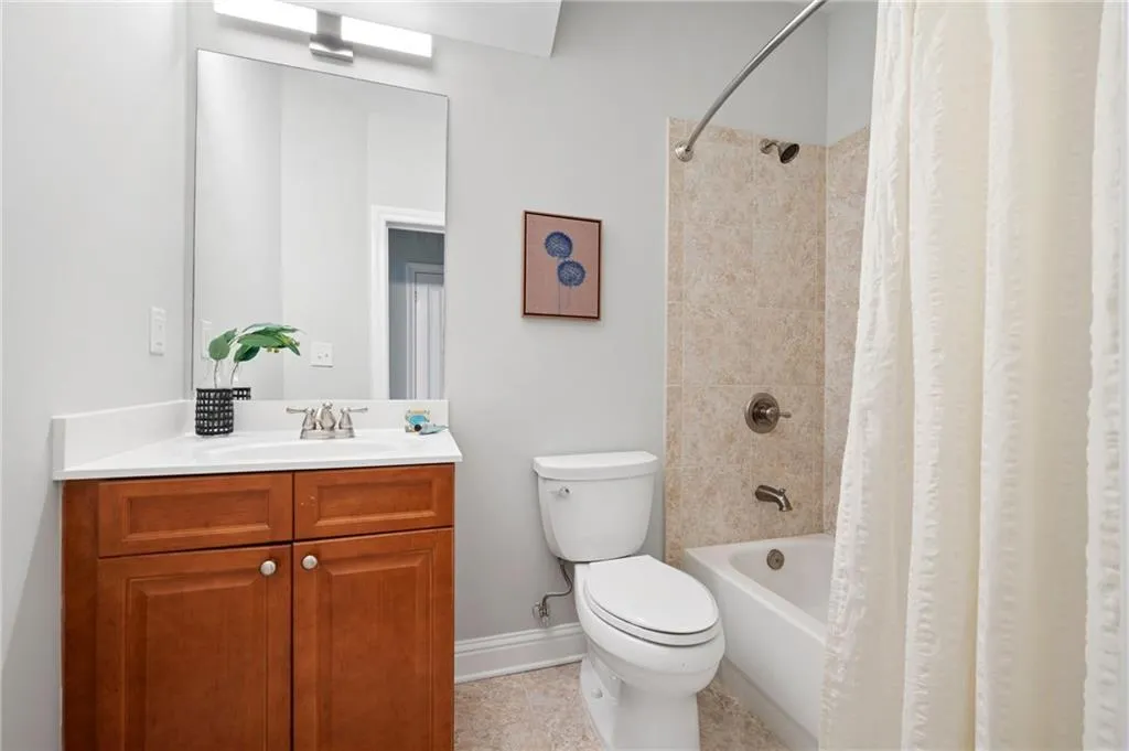 137 Alderwood Hill, Sandy Springs, Georgia 30328, 4 Bedrooms Bedrooms, ,4 BathroomsBathrooms,Residential,Sold,137 Alderwood Hill,7486671