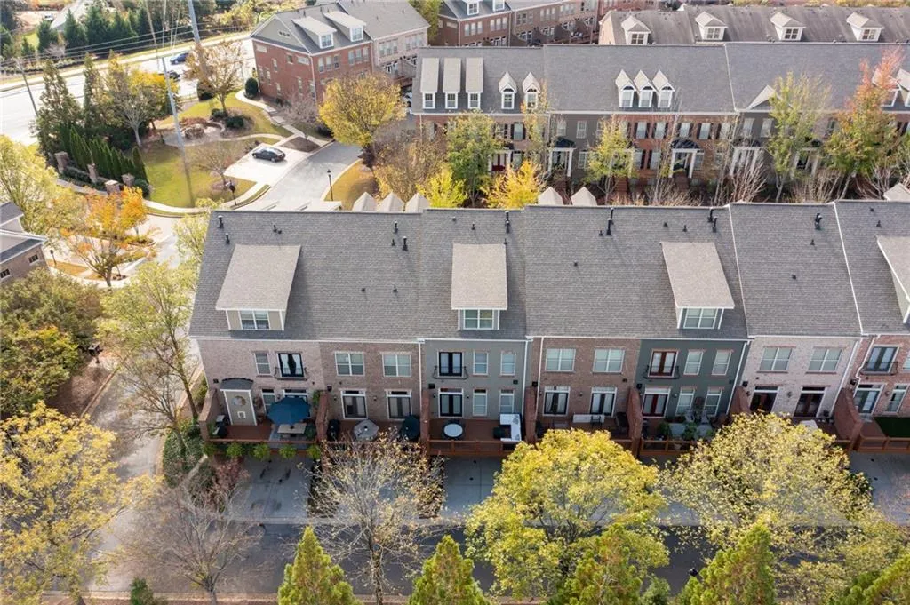 137 Alderwood Hill, Sandy Springs, Georgia 30328, 4 Bedrooms Bedrooms, ,4 BathroomsBathrooms,Residential,Sold,137 Alderwood Hill,7486671