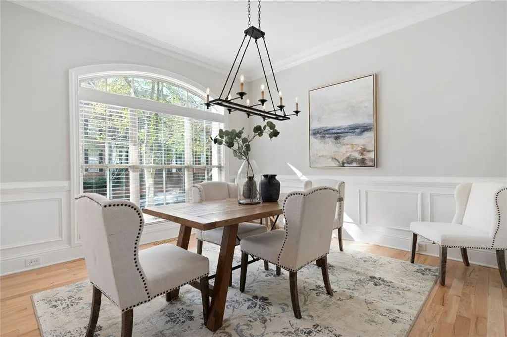 137 Alderwood Hill, Sandy Springs, Georgia 30328, 4 Bedrooms Bedrooms, ,4 BathroomsBathrooms,Residential,Sold,137 Alderwood Hill,7486671