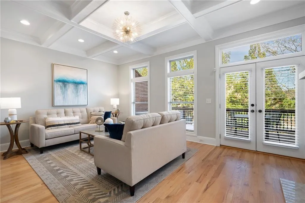 137 Alderwood Hill, Sandy Springs, Georgia 30328, 4 Bedrooms Bedrooms, ,4 BathroomsBathrooms,Residential,Sold,137 Alderwood Hill,7486671